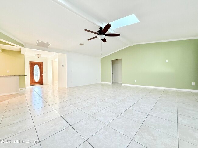 Foto del edificio - 10373 Windfern Ct N