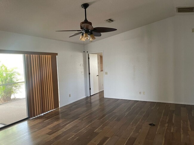 Foto del edificio - 276 Vilna St