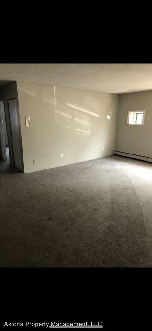 Building Photo - 16700 Lahser Rd