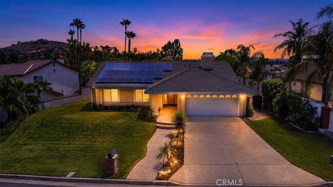 Foto del edificio - 8250 Whispering Tree Dr