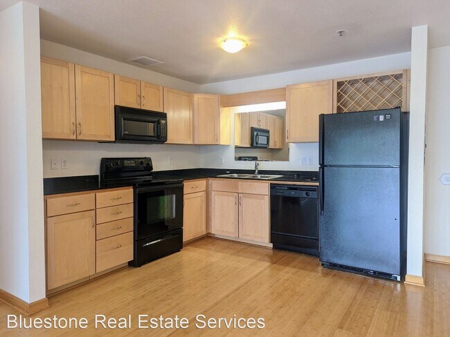 Foto del edificio - 1 br, 1 bath House - 1020 NW Naito Pkwy #N-03