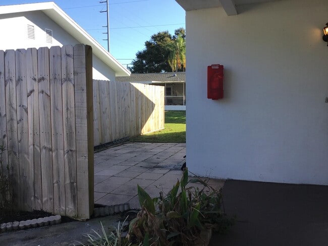 Building Photo - 1483 Fresh Dr