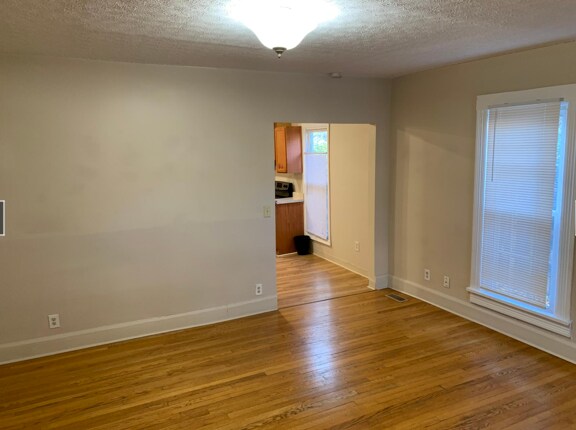 Foto del edificio - 2506 N Harding St