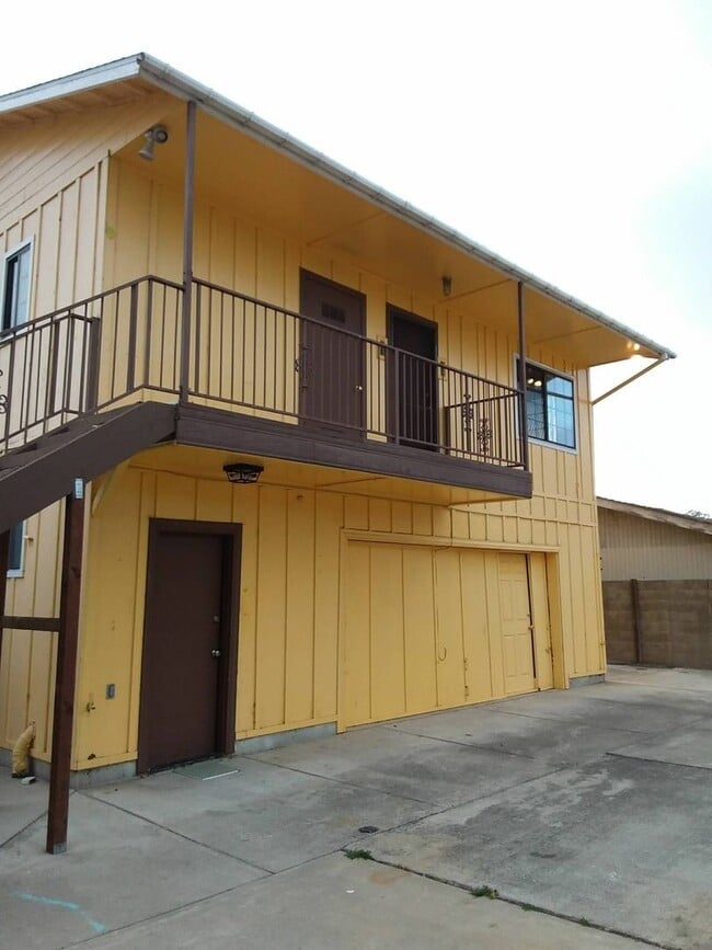 Building Photo - 121-123 Poole St