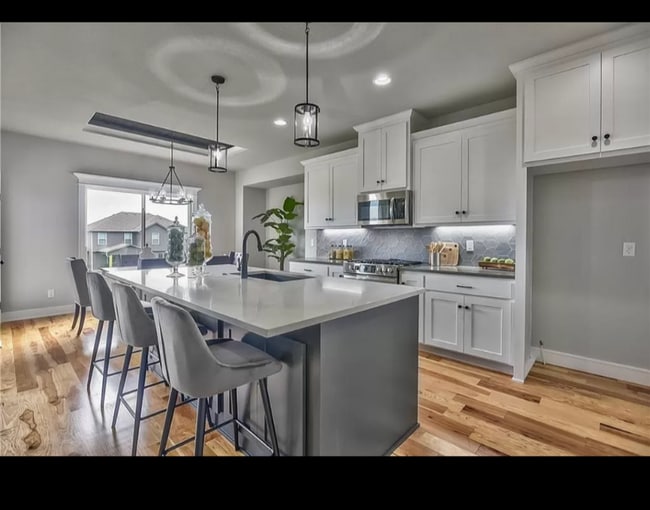 Building Photo - 17205 W 197th St