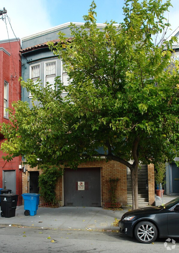 Primary Photo - 1130-1132 Page St
