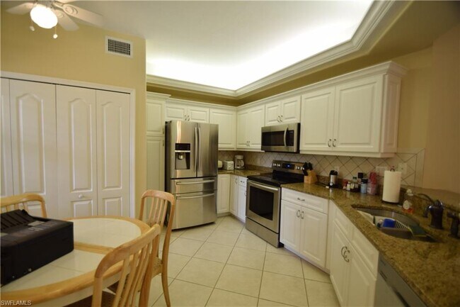 Foto del edificio - 9030 Spring Run Blvd