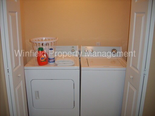 Foto del edificio - 3398 E 6th Ave