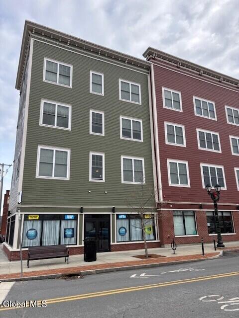 Foto del edificio - 12 White St