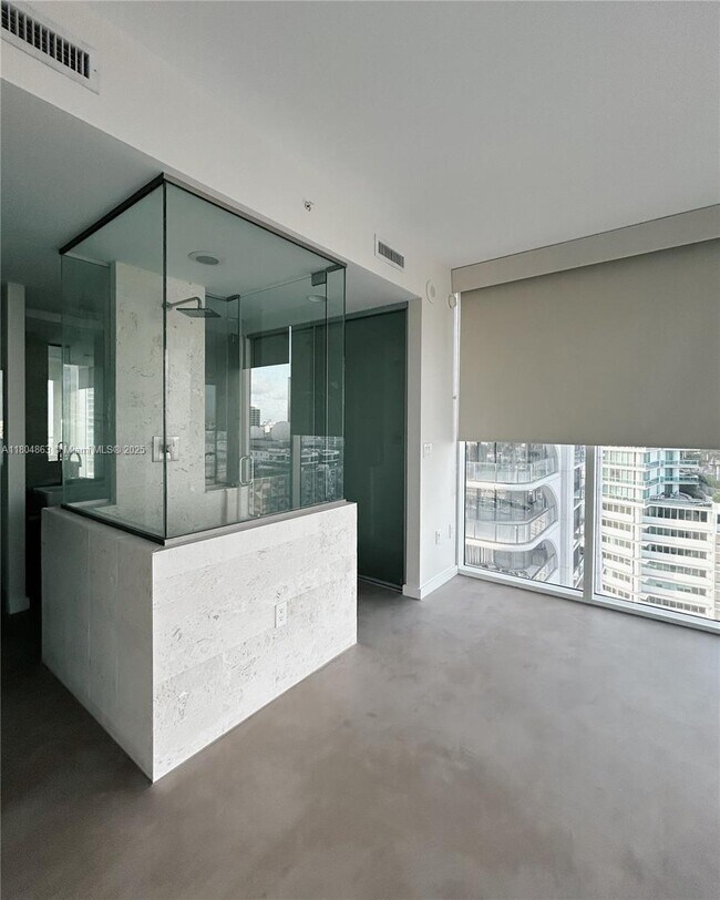 Building Photo - 1040 Biscayne Blvd