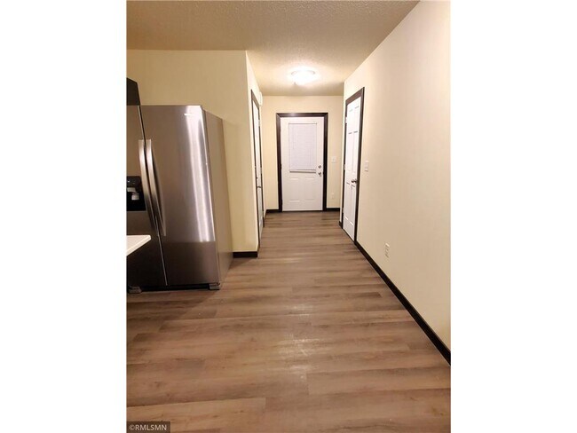 Foto del edificio - 303 S Wasson Ln