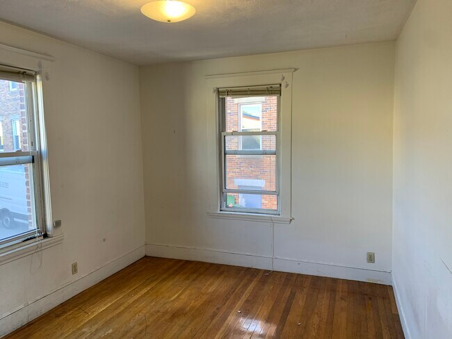 Foto del edificio - 15 Scottfield Rd