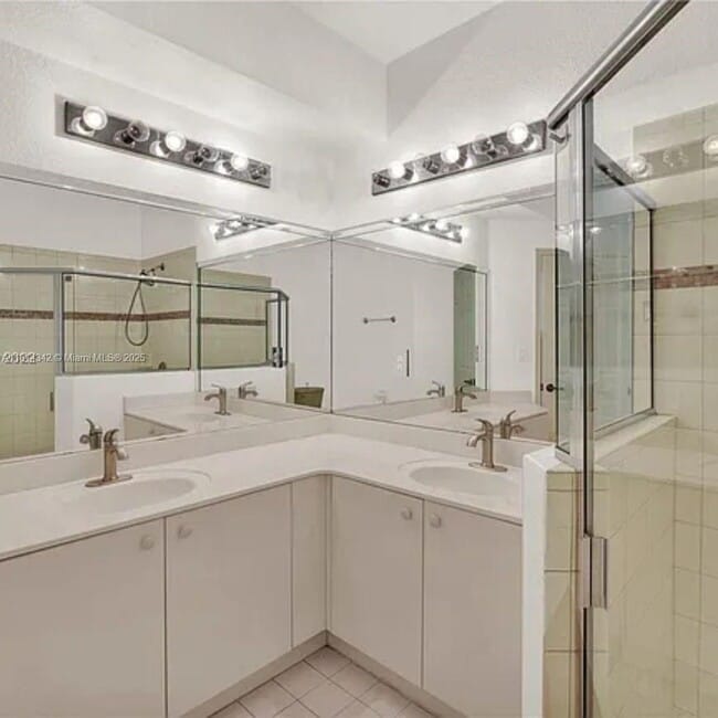 Foto del edificio - 10902 NW 79th St