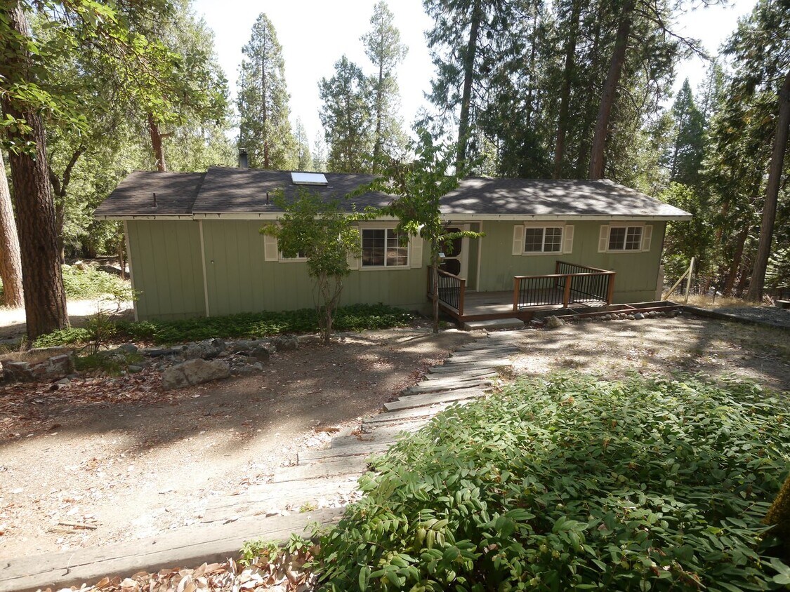 Primary Photo - Tucked in the trees at 16686 Silver Dr. S....