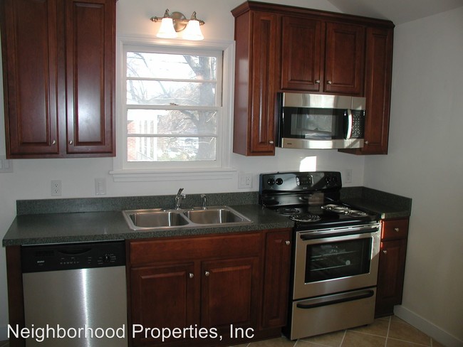Foto del edificio - 1019 Forest Hills Ave