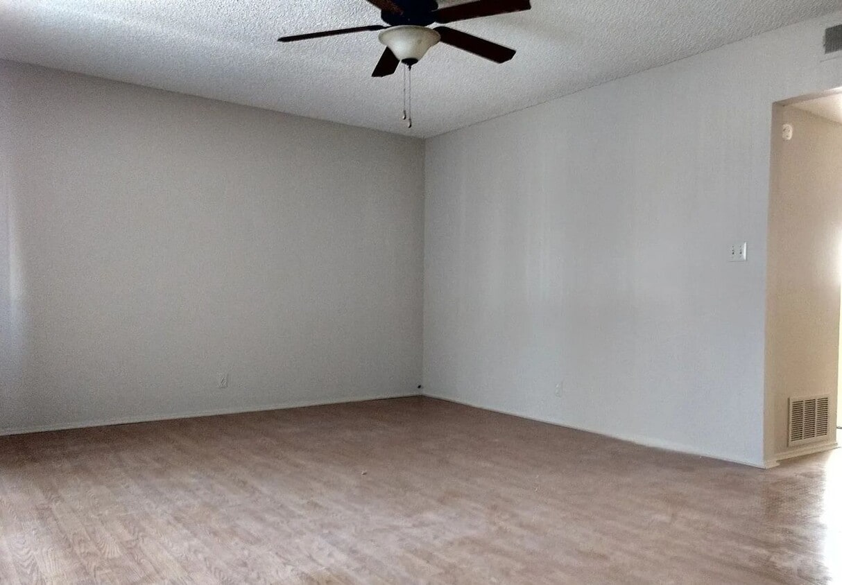 Building Photo - Oceanside 55+ Costa Serena Community Home for Rent