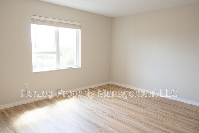 Foto del edificio - 3425 Eischen Ct