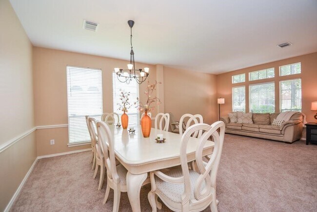 Building Photo - 16311 Candlerock Ct