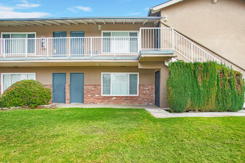 Primary Photo - 12602 Kensington Ln