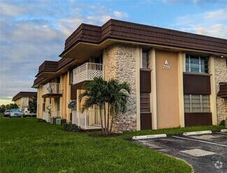 Building Photo - 7711 SW 56th St