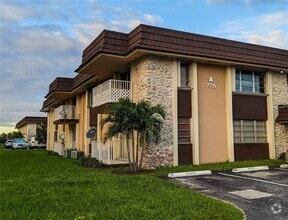 Building Photo - 7711 SW 56th St