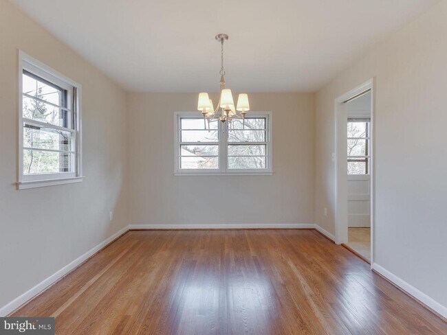 Building Photo - 1813 Baldwin Dr