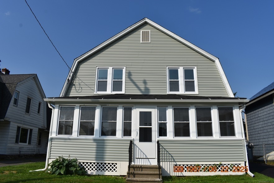 Foto principal - 41 Highland Ave