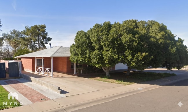 Building Photo - 6314 N 30th Dr
