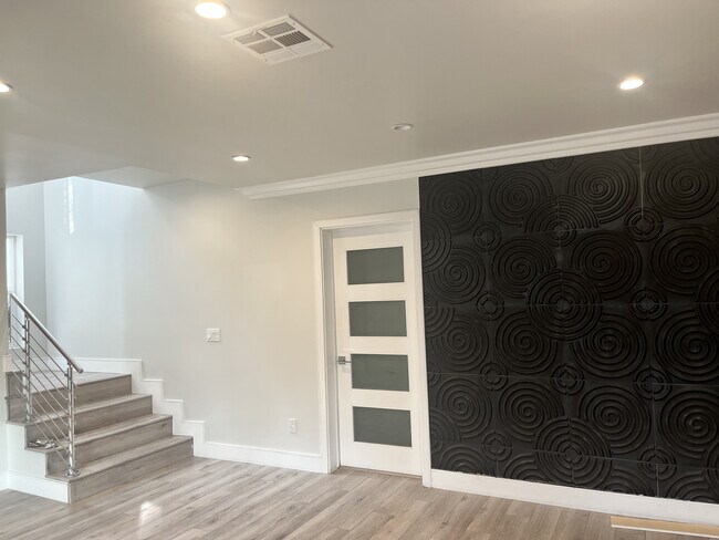Foto del edificio - 4538 Dempsey Ave