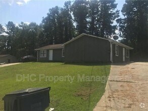 Building Photo - 9142 Bent Pine Ct NE