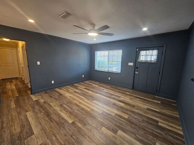 Foto del edificio - Exquisite 4Bed/2Ba Home in The Cove! *1/2 Off Security Deposit for Active-Duty Military!!*