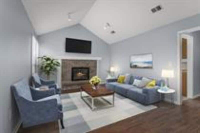 Foto principal - 402 NE Independence Ave