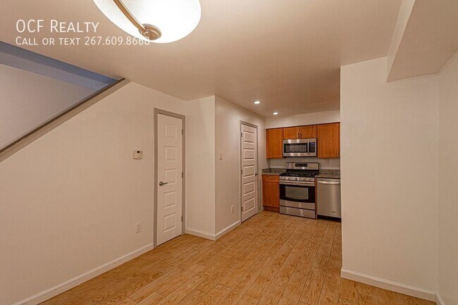 Building Photo - 2 Bed Fitler Square Home