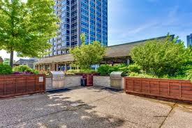 Grilling Area - 4250 N Marine Dr