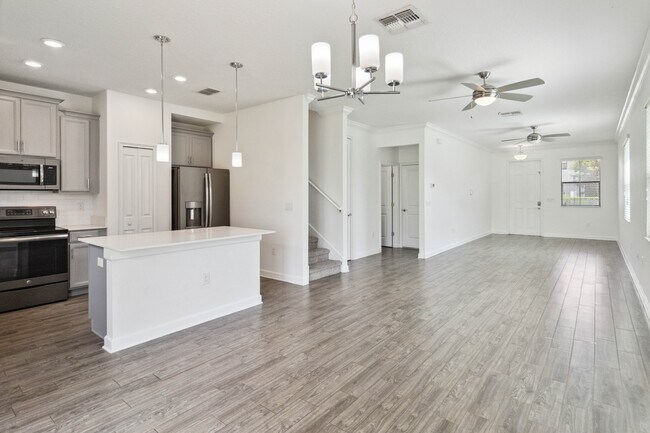 Foto del edificio - 1318 Royal St. George Blvd