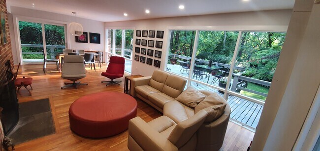 Living Room - 3934 Rickover Rd