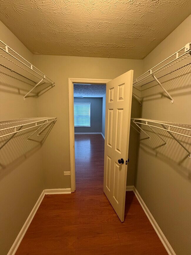 Foto del edificio - 1394 N Crossing Dr NE