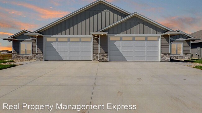 Foto del edificio - 3 br, 2 bath House - 317 S Granite Avenue