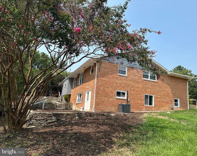 Foto del edificio - 9226 Limestone Pl