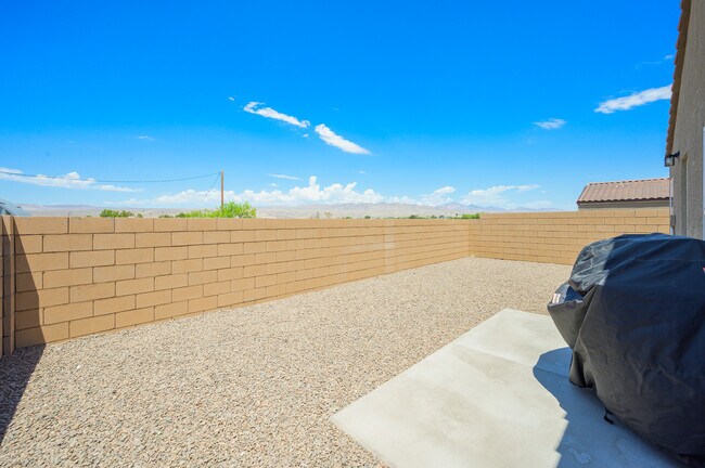 Foto del edificio - 2389 Cottonwood Dr