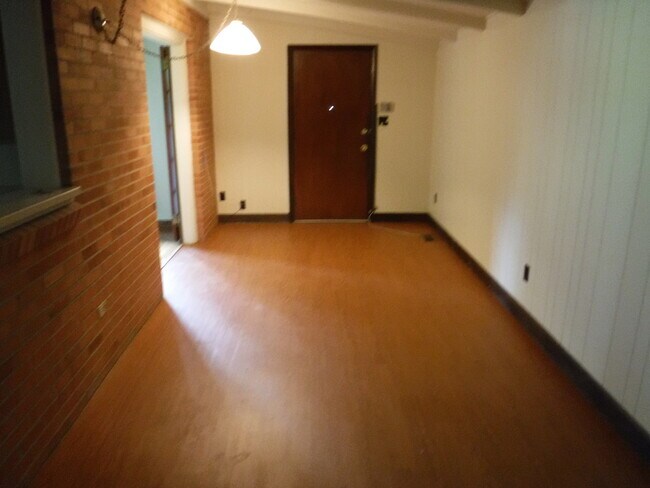 Foto del edificio - 623 Voncile Ave