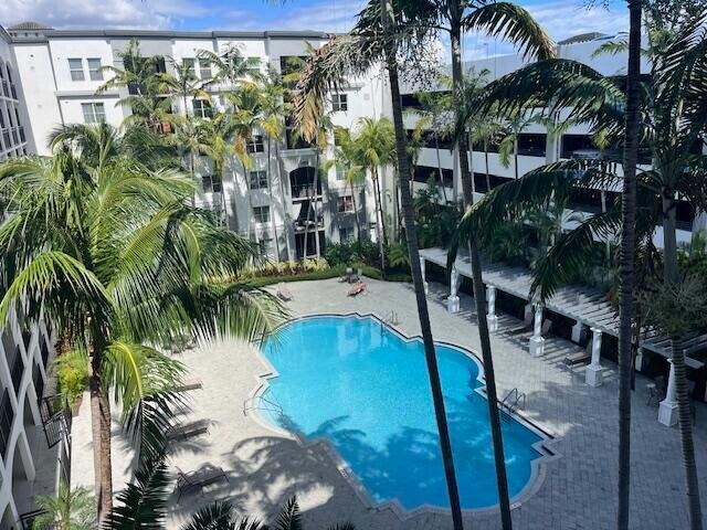 Foto del edificio - 1690 Renaissance Commons Blvd