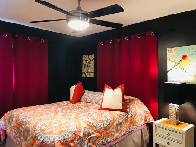 First bedroom - 2012 St Louis Dr