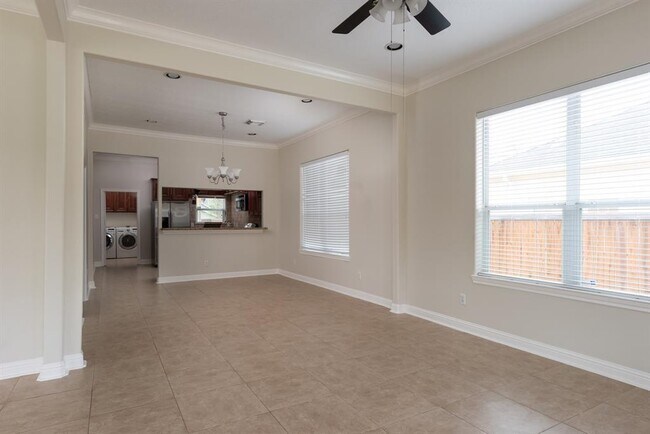 Foto del edificio - 1026 E 26th St