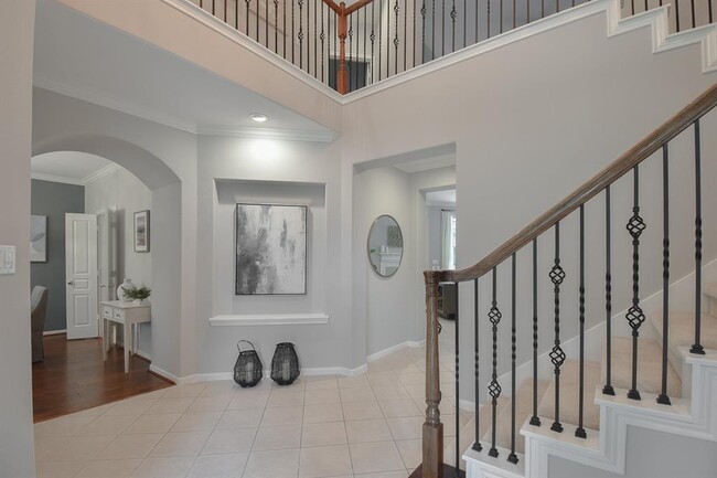 Building Photo - 7 E Shale Creek Cir