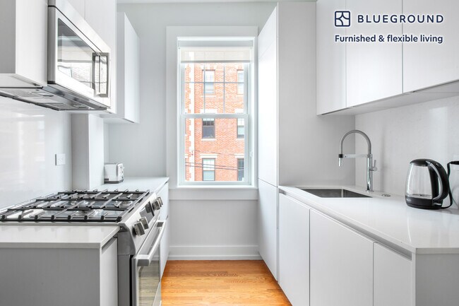 Foto del edificio - 16 Forest St