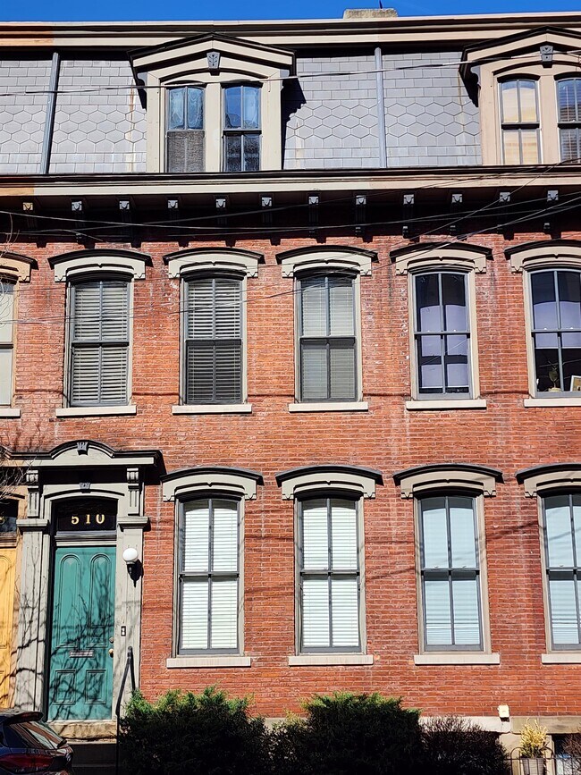 Foto del edificio - 510 E North Ave