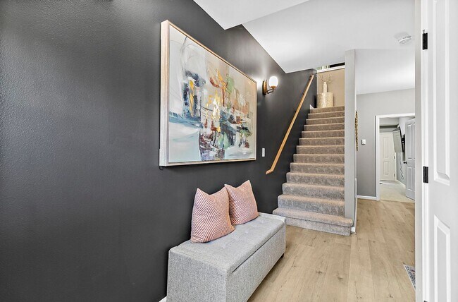 Foto del edificio - 4Bd/2.5Ba Renton Townhome