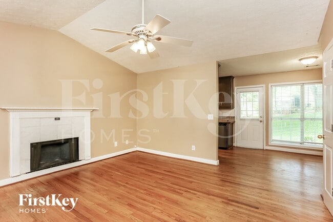 Building Photo - 5082 Memory Ln