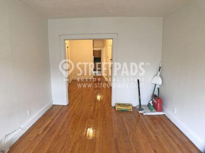 Building Photo - 2 bedroom in Boston MA 02135
